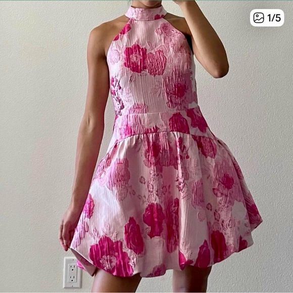 NWT Pink Floral Halter Dress - Picture 12 of 14